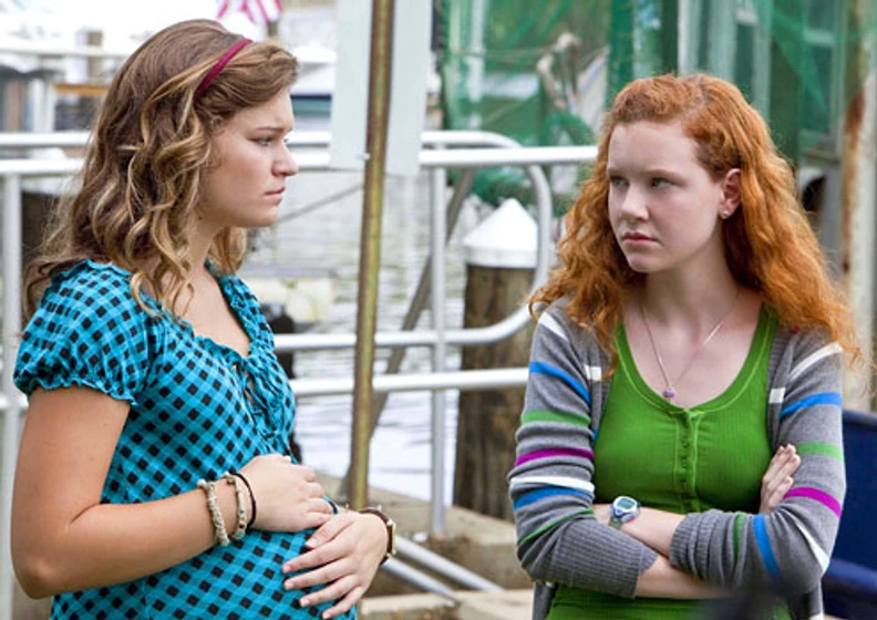 Madisen Beaty y Kelly Heyer en pacto-entre-adolescentes