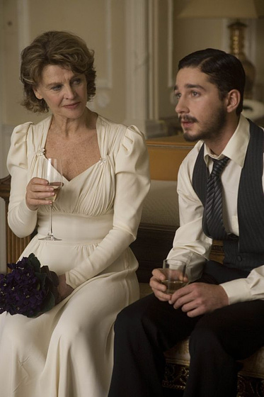 Julie Christie [I] y Shia LaBeouf en New York, I Love You