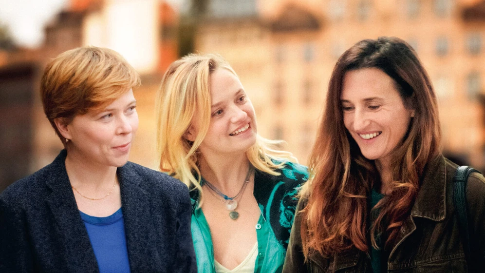 Sara Forestier, India Hair y Camille Cottin en tres-amigas-2024
