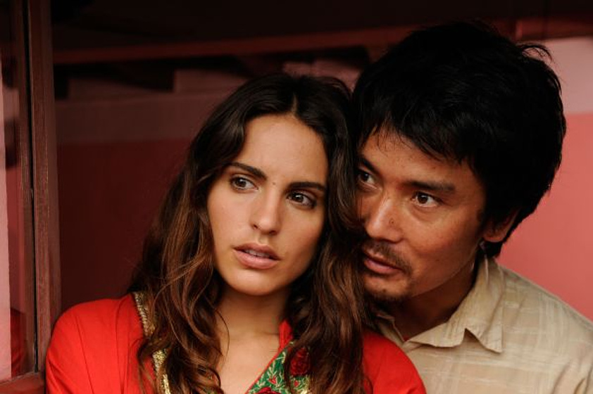 Verónica Echegui y Sumyata Battarai en Katmandú, un espejo en el cielo