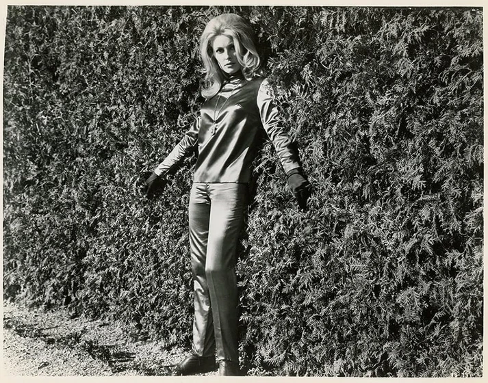 Sharon Tate en el-ojo-del-diablo-1966