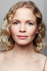 picture of actor Kate Phillips