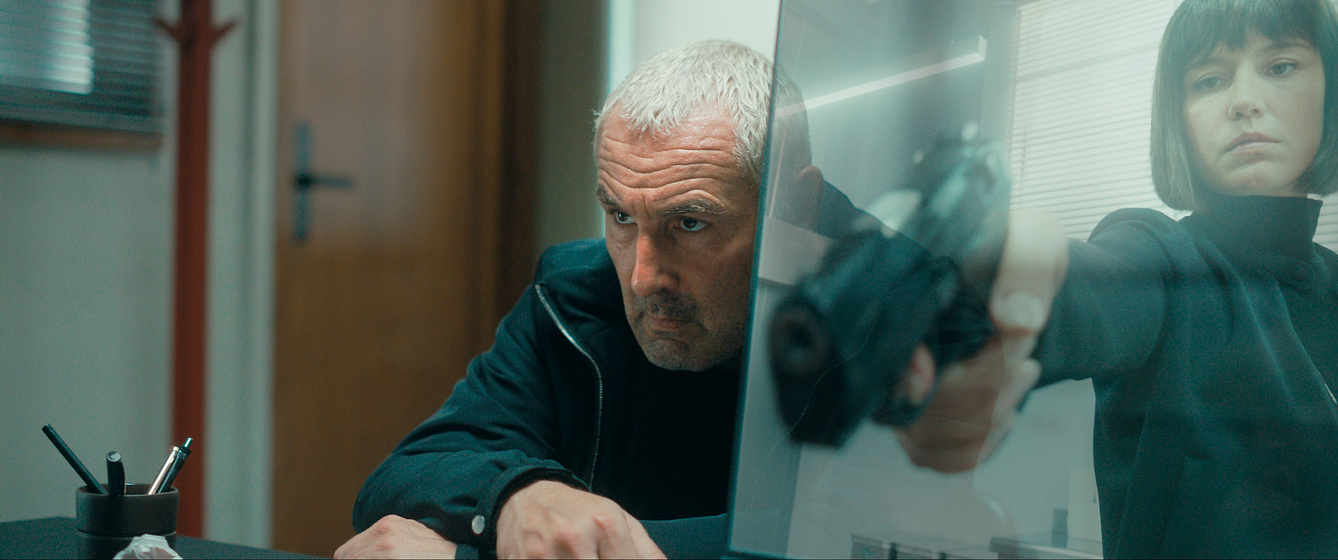 Gilles Lellouche y Adèle Exarchopoulos en zona-3