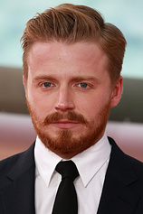 photo of person Jack Lowden