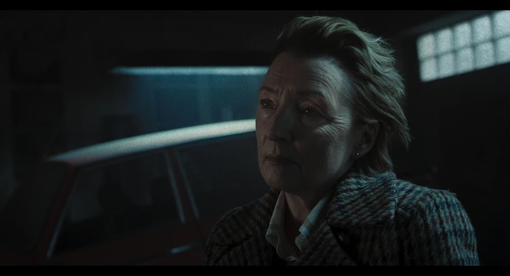 Lesley Manville en la-conspiracion-del-cuervo