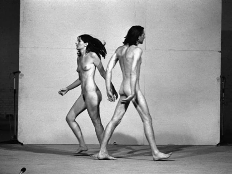 Imagen de marina-abramovic-la-artista-esta-presente