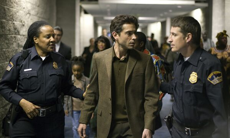 Del Hunter-White en Expediente Anwar