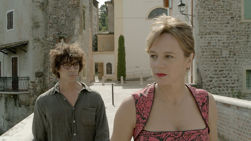 Emma Suárez y Óscar Jaenada en Buscando a Eimish