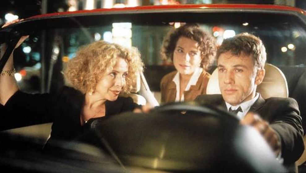Christoph Waltz en love-scenes-from-planet-earth