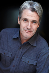 picture of actor Bruce Dinsmore