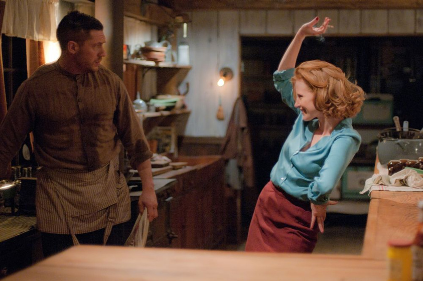 Tom Hardy y Jessica Chastain en Sin ley