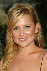 picture of actor Jessica Capshaw