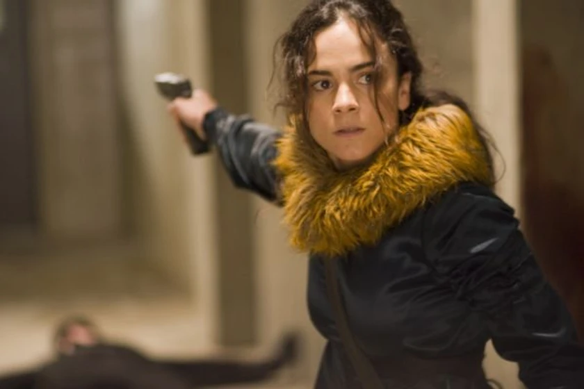 Alice Braga en repo-men