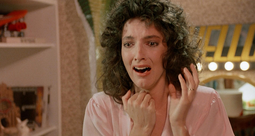 Madolyn Smith Osborne en The Caller (El Visitante)