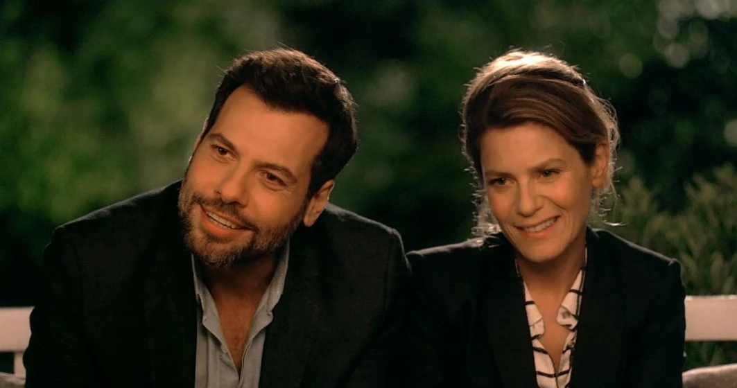 Marina Foïs y Laurent Lafitte en papa-o-mama