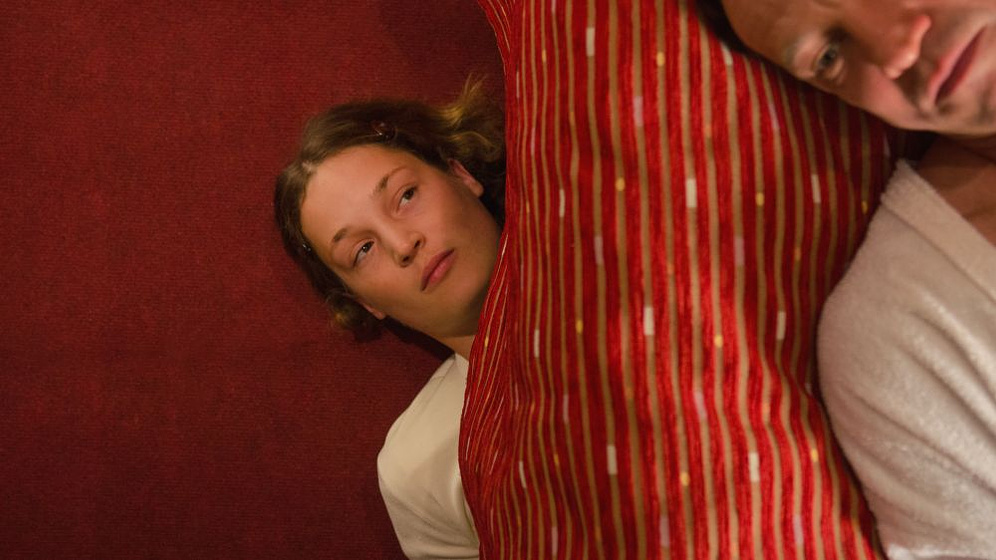 Vicky Krieps en La Camarera Lynn