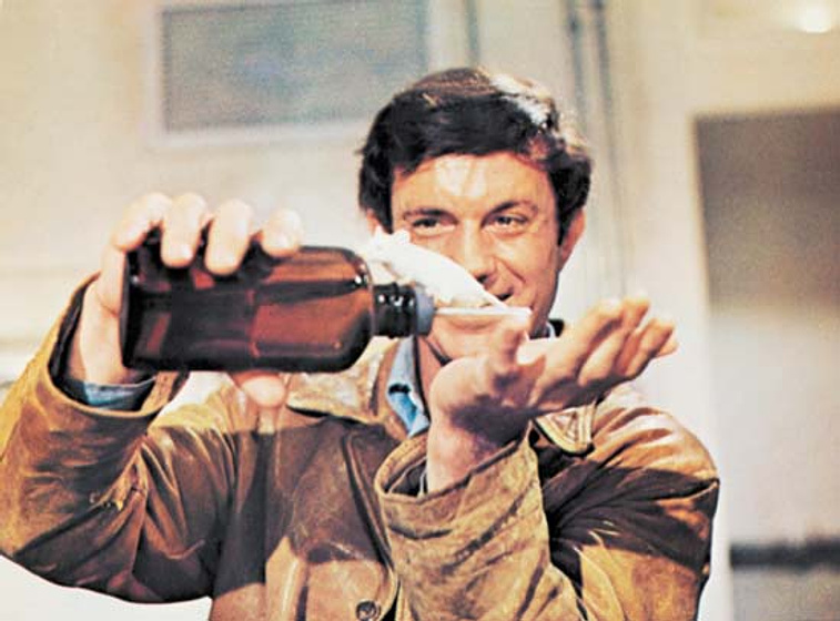 Cliff Robertson en Charly