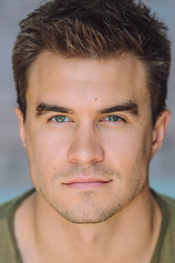picture of actor Rob Mayes
