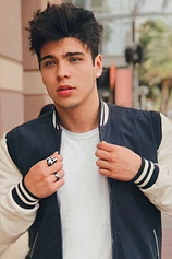 picture of actor Sebastian Villalobos