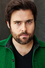 picture of actor David Fynn