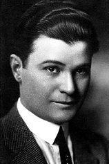 picture of actor James P. Burtis