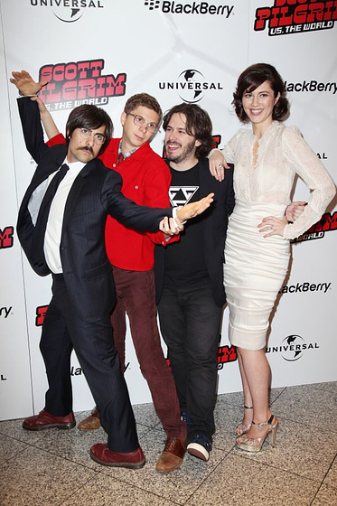 Edgar Wright, Jason Schwartzman, Mary Elizabeth Winstead y Michael Cera en Scott Pilgrim contra el mundo (Premiere en Londres. Septiembre 2010)
