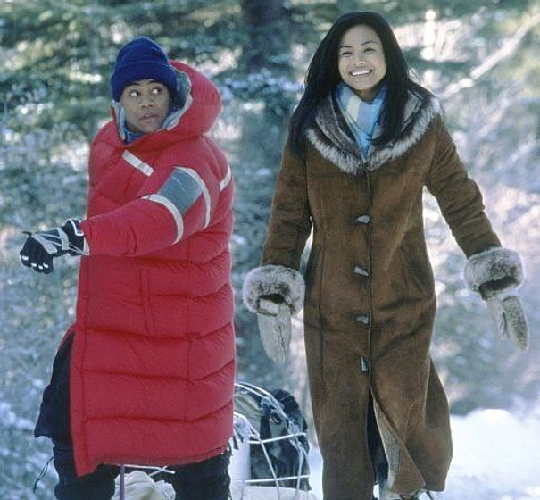 Cuba Gooding Jr. y Joanna Bacalso en Aventuras en Alaska
