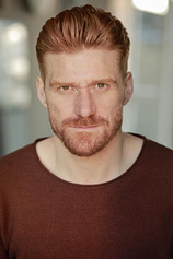 picture of actor Paul Bullion