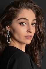 picture of actor Cemre Baysel
