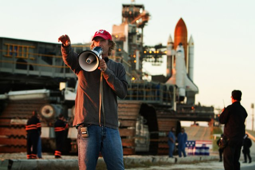 Michael Bay en Transformers: El lado oscuro de la Luna