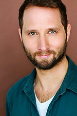 picture of actor Evan Neumann