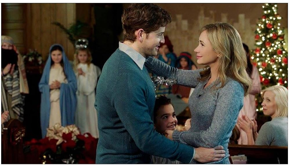 Ashley Jones, David Blue y Jax Connolly en 12 Días Para Regalar