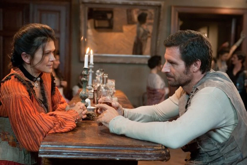 Ed Quinn en hombre-lobo-la-bestia-entre-nosotros