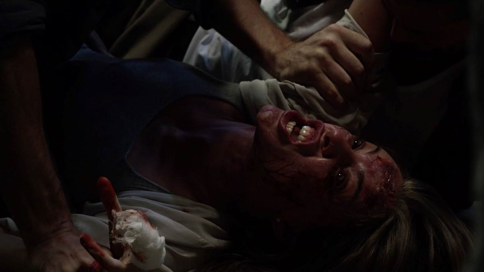 Malin Crépin en Don't Look at the Demon