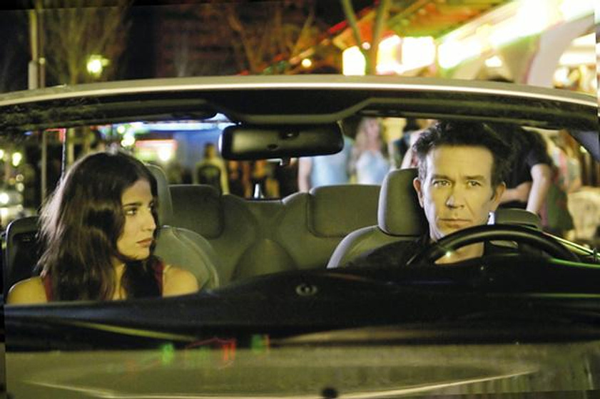Lucía Jiménez y Timothy Hutton en La Caja Kovak