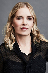 photo of person Kim Dickens