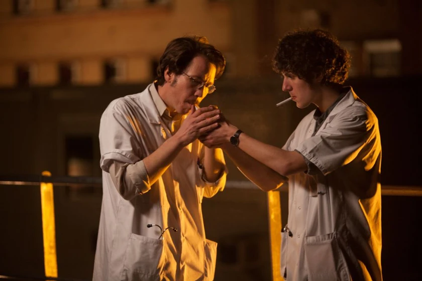 Reda Kateb y Vincent Lacoste en hipocrates