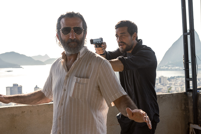 Mario Casas y Luis Zahera en Zeta