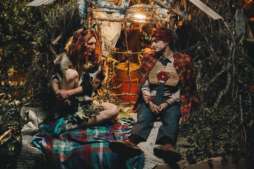 Daniel Radcliffe y Paul Dano en Swiss Army Man