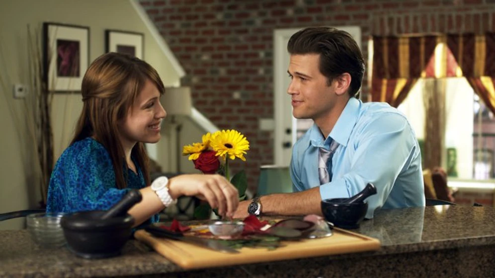 Ashley Williams y Nick Zano en Aroma y Sensibilidad