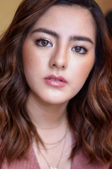 Foto de Cassy Legaspi
