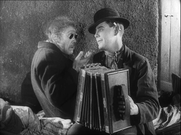 Georg John y Arthur Bergen en desheredados