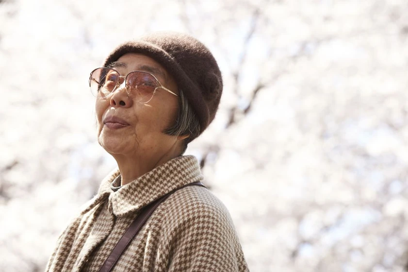 Etsuko Ichihara en una-pasteleria-en-tokio