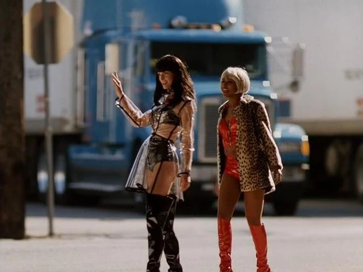 Joan Severance y Terri J. Vaughn en black-scorpion