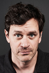 photo of person Tom Everett Scott