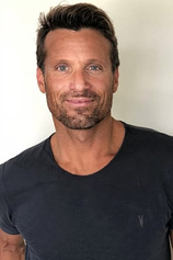 picture of actor Stephen Muzzonigro