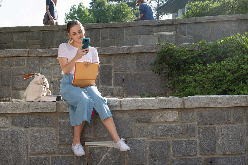 Josephine Langford en After. Aquí empieza todo