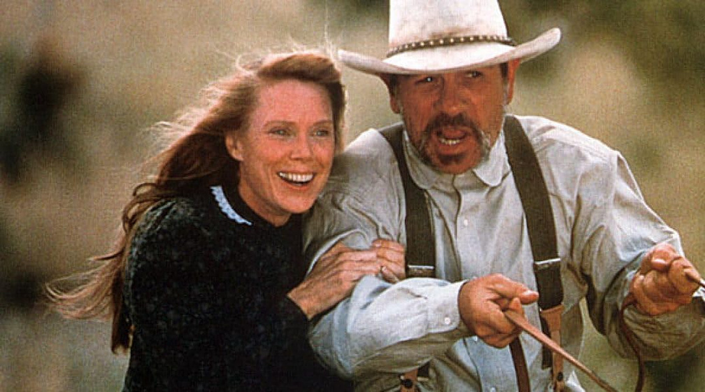 Sissy Spacek y Tommy Lee Jones en Viejos Muchachos