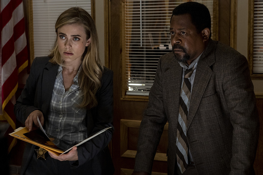 Martin Lawrence y Melissa Roxburgh en Jaula Mental