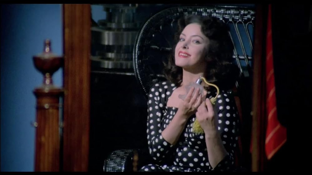Renata Zamengo en the-perfume-of-the-lady-in-black
